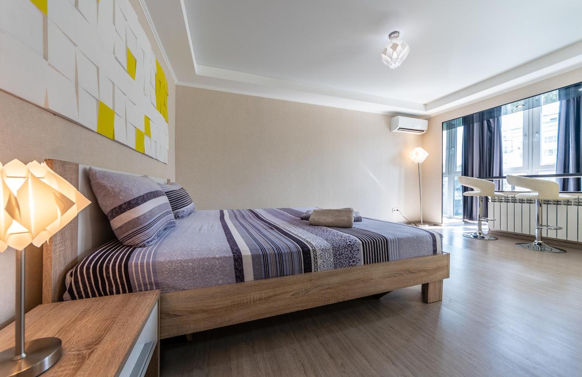 Home Apartments Kiev Bagian luar foto